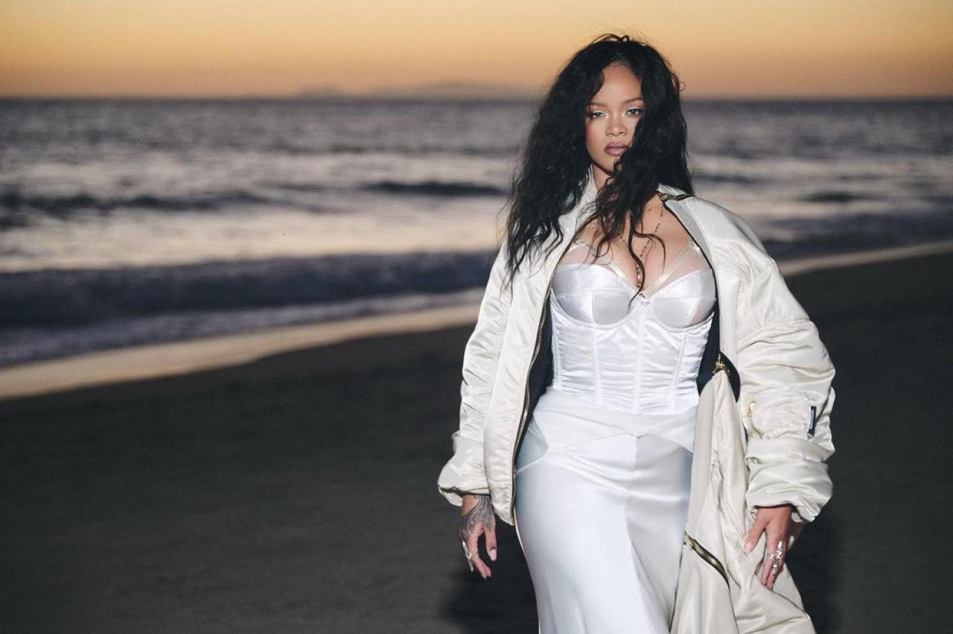 Rihanna: Se.. kavramını baştan yazıyorum