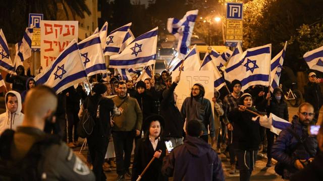 Fransa Dışişleri Bakanı'ndan İsrailli mevkidaşına “yasa dışı yerleşimciler” uyarısı