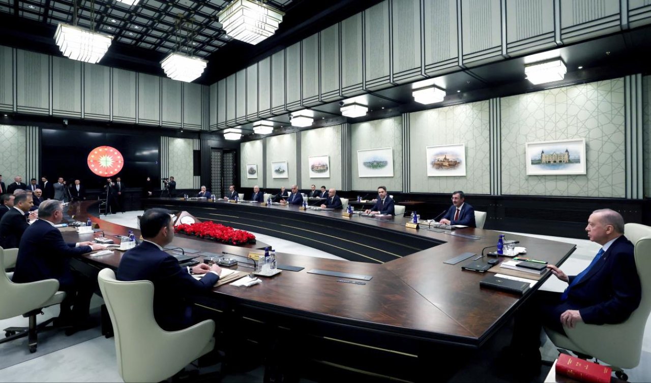 Kabine Toplantısı ne zaman bitecek? Erdoğan saat kaçta açıklama yapacak? Kabine Toplantısı kararları belli oldu mu? Hangi konular ele alınıyor?